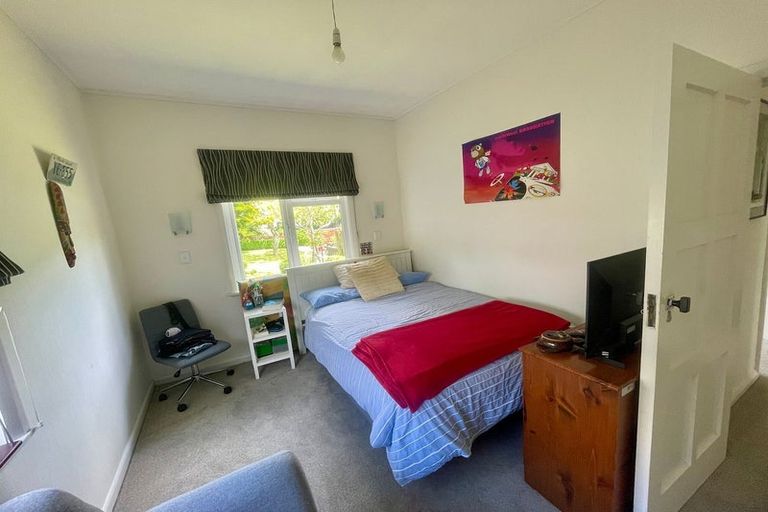 Photo of property in 17 Atua Street, Johnsonville, Wellington, 6037