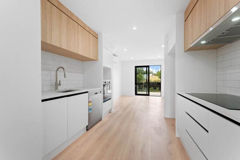 Photo of property in 75 Settlers Avenue, Hobsonville, Auckland, 0618