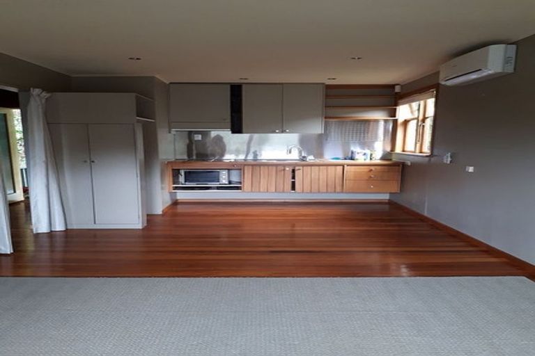 Photo of property in 4/62 Simla Crescent, Khandallah, Wellington, 6035