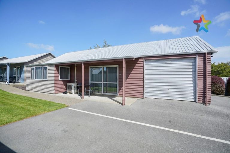 Photo of property in 12a-c Camden Street, Turnbull Thomson Park, Invercargill, 9810
