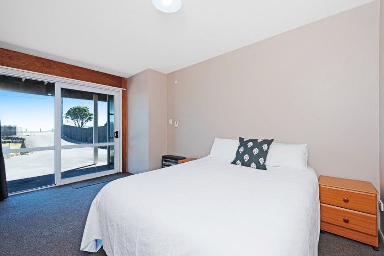 Photo of property in 104 Marine Parade, Paraparaumu Beach, Paraparaumu, 5032