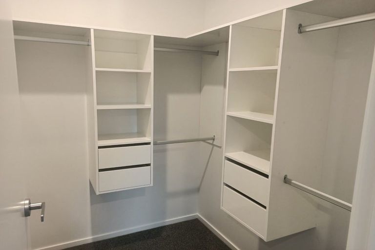 Photo of property in 14u4 Steele Road, Forest Lake, Hamilton, 3200