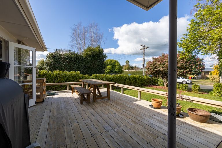 Photo of property in 4 Glover Street, Leamington, Cambridge, 3432