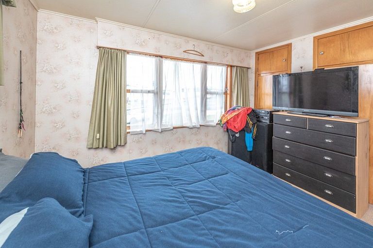 Photo of property in 30 Lee Street, Castlecliff, Whanganui, 4501