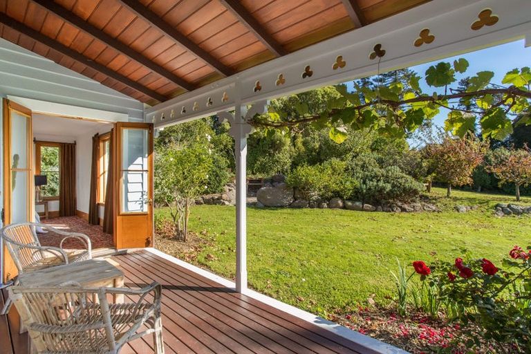Photo of property in 23 Hyndhope Road, Kennedys Bush, Christchurch, 8025