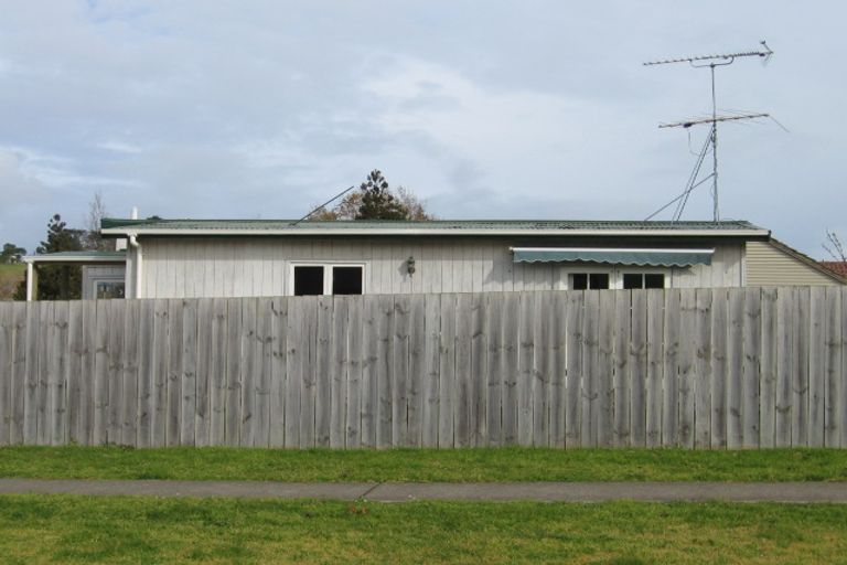 Photo of property in 105 Awaroa Road, Helensville, 0800