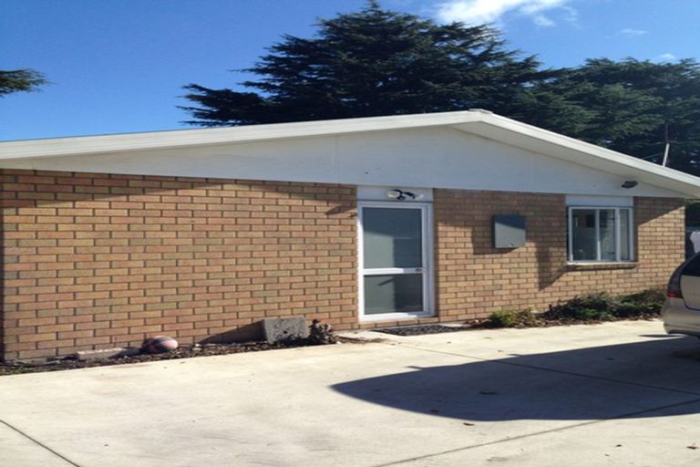 Photo of property in 30b Roche Avenue, Upper Riccarton, Christchurch, 8041