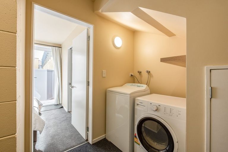 Photo of property in Pirie Street Townhouses, 20/35u Pirie Street, Mount Victoria, Wellington, 6011