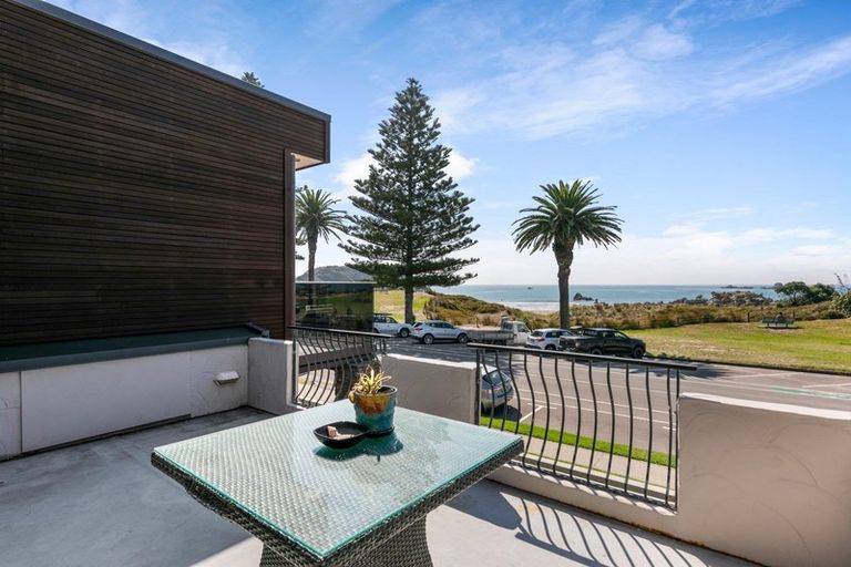 Photo of property in 30 Marine Parade, Mount Maunganui, 3116