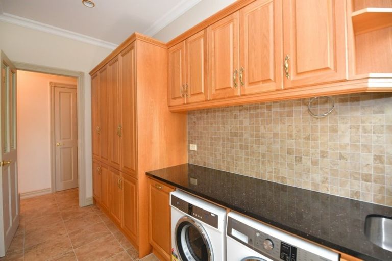 Photo of property in 5 Grovenor Drive, Orewa, 0931