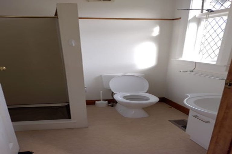 Photo of property in 18 Trafalgar Street, Johnsonville, Wellington, 6037