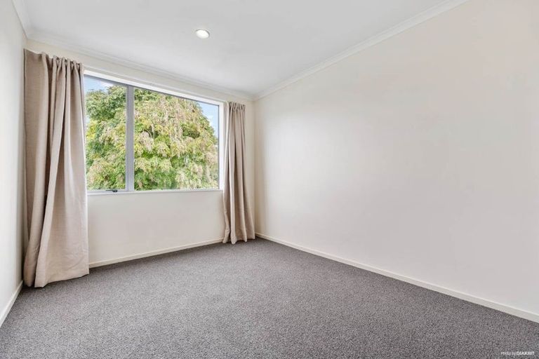 Photo of property in 13 The Track, Takanini, 2112