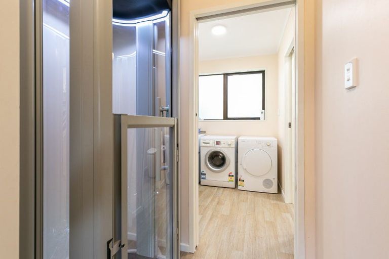 Photo of property in 19c Cave Road, Houghton Bay, Wellington, 6023