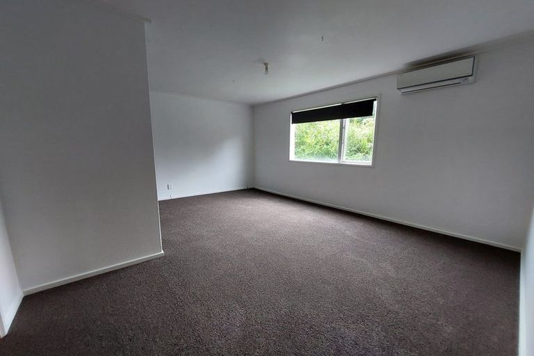 Photo of property in 1/27a Randwick Road, Northland, Wellington, 6012