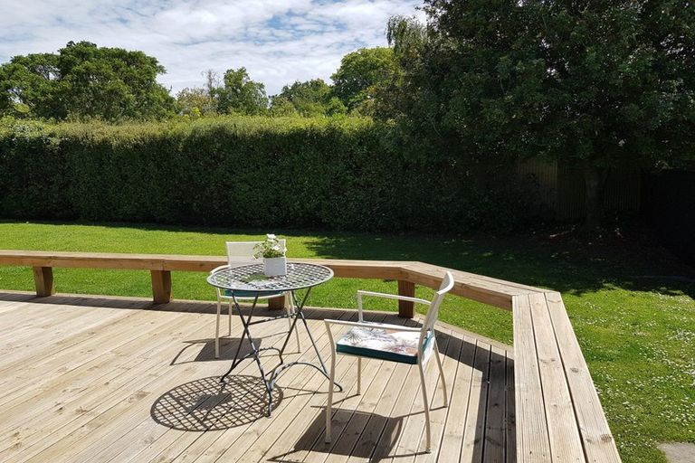 Photo of property in 18 James Cook Street, Havelock North, 4130