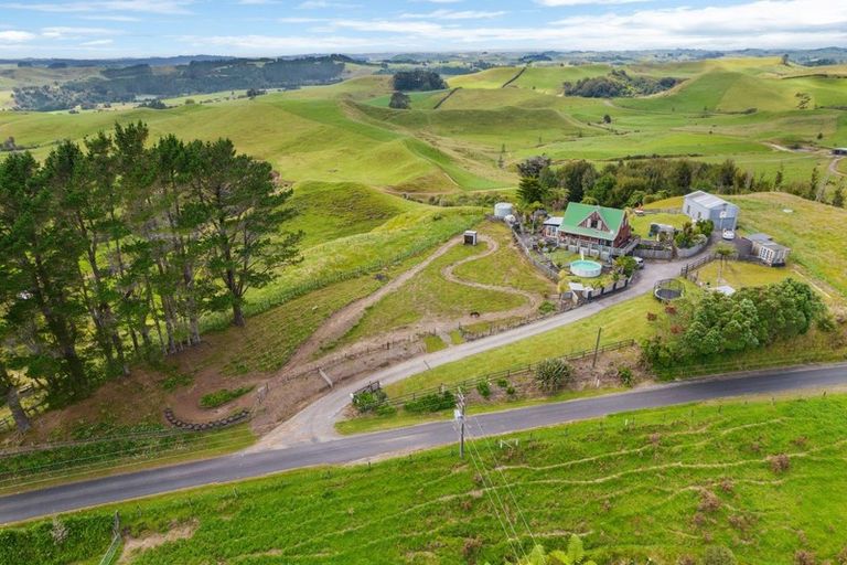 Photo of property in 173 Clarke Road, Huirangi, New Plymouth, 4373