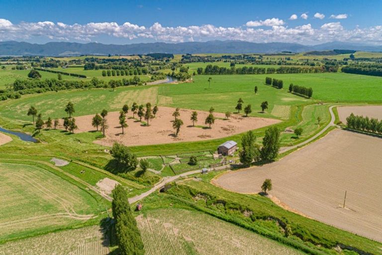 Photo of property in 247 Mahaki Road, Dyerville, Martinborough, 5781