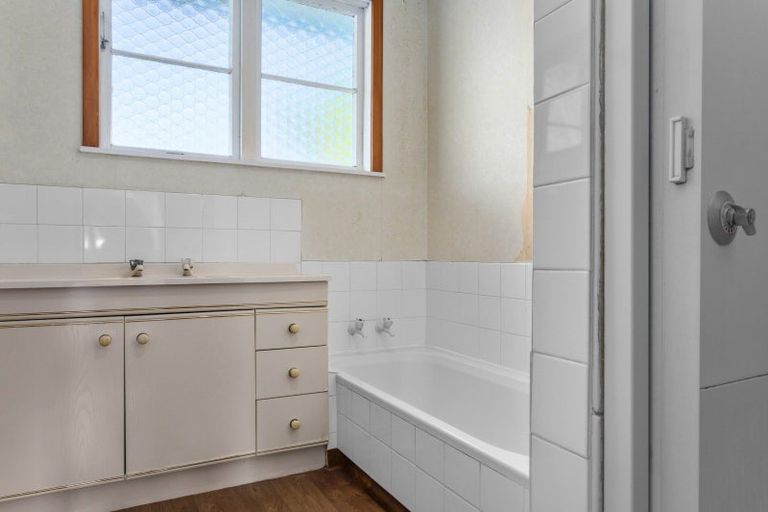 Photo of property in 8 Matai Street, Edgecumbe, 3120