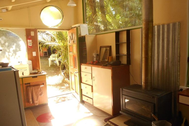 Photo of property in 785 West Coast Road, Oratia, Auckland, 0604