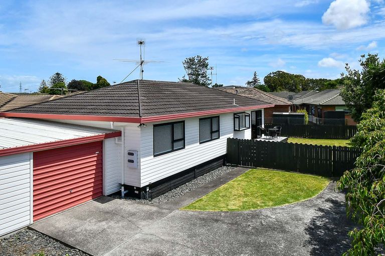 Photo of property in 13b Youngs Road, Papakura, 2110