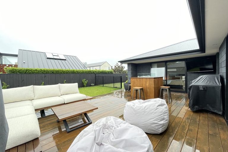 Photo of property in 10 Ruston Lane, Halswell, Christchurch, 8025