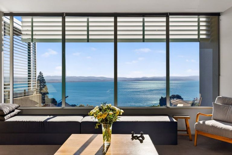 Photo of property in 2/23 Seapoint Road, Bluff Hill, Napier, 4110