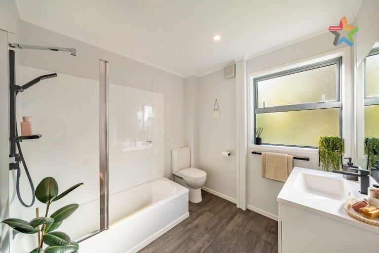 Photo of property in 129 Manuka Street, Stokes Valley, Lower Hutt, 5019