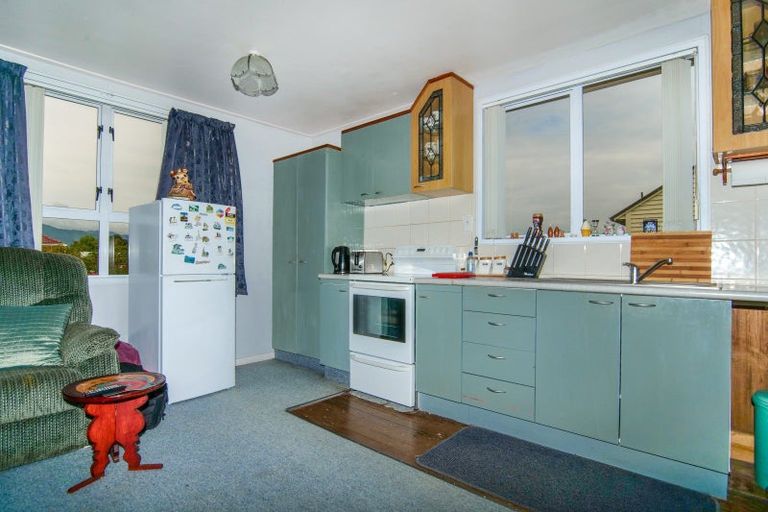 Photo of property in 62 Domett Street, Westport, 7825