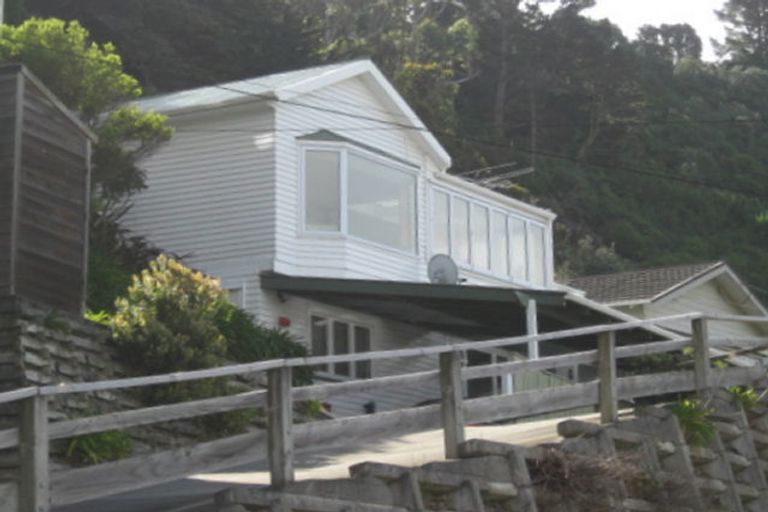 Photo of property in 118 Inglis Street, Seatoun, Wellington, 6022