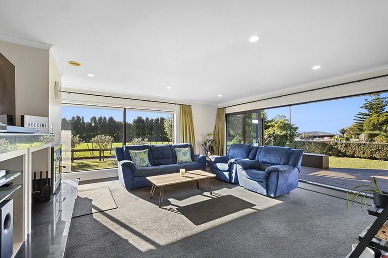 Photo of property in 111 Queens Road, Glen Avon, New Plymouth, 4312