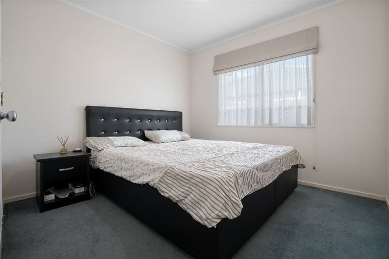 Photo of property in 79 Longford Park Drive, Takanini, 2112