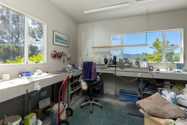 Photo of property in 2 Marina View, Waikawa, Picton, 7281