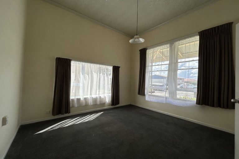 Photo of property in 30 Derby Street, Westport, 7825