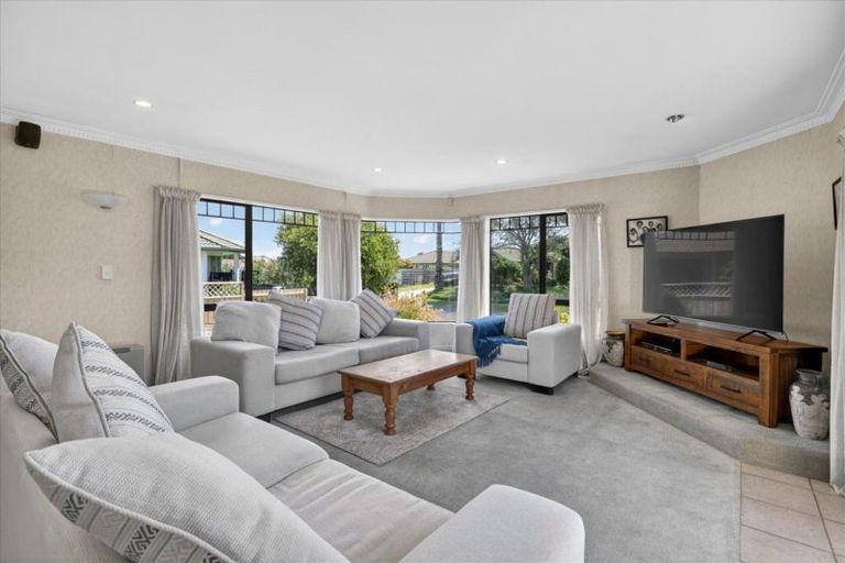 Photo of property in 4 Halesia Place, Mount Maunganui, 3116