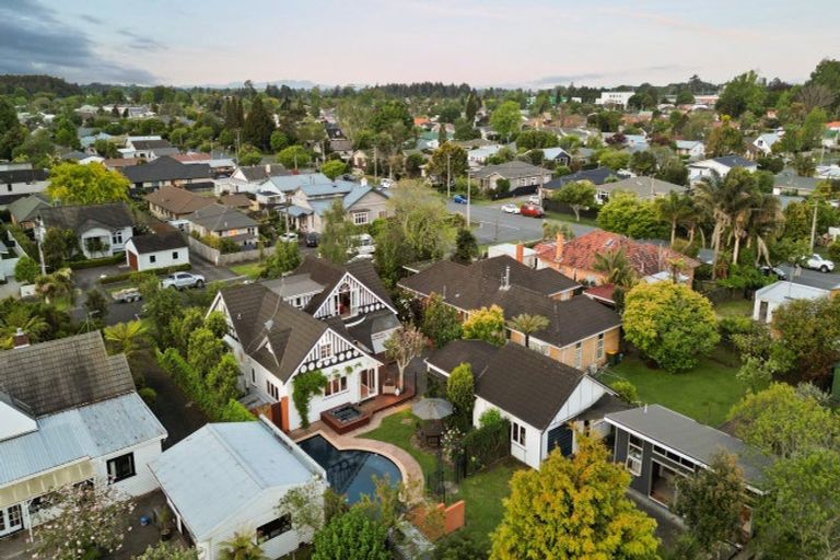 Photo of property in 3 Armagh Street, Hamilton East, Hamilton, 3216