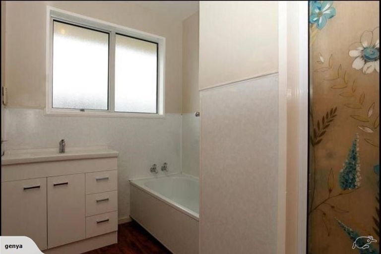Photo of property in 360 Yaldhurst Road, Russley, Christchurch, 8042