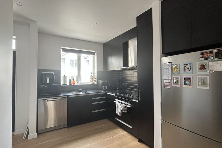 Photo of property in 30u3 Pirie Street, Mount Victoria, Wellington, 6011