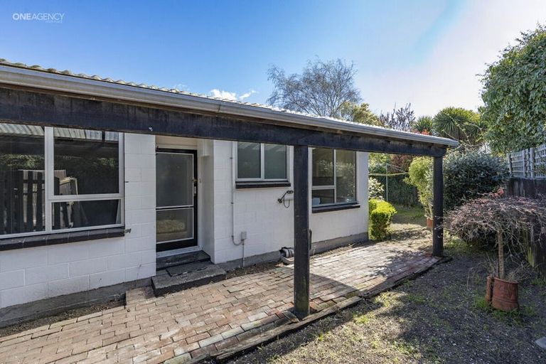 Photo of property in 2/40a Bounty Street, Bryndwr, Christchurch, 8053