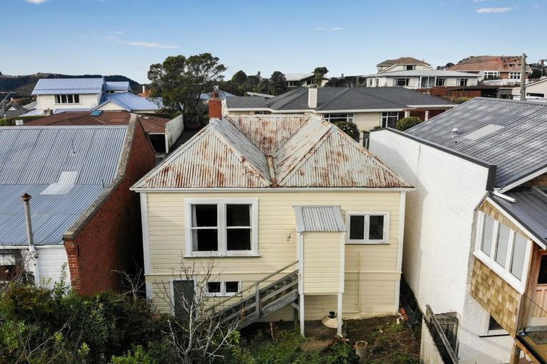 Photo of property in 33 Brownville Crescent, Maori Hill, Dunedin, 9010