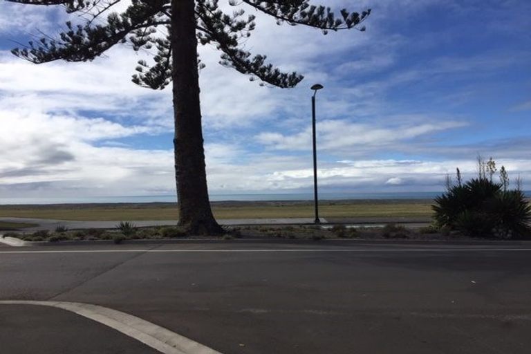 Photo of property in 4/541 Marine Parade, Napier South, Napier, 4110