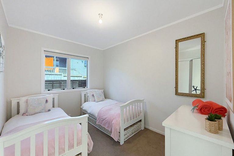 Photo of property in 25 Whiritoa Beach Road, Whiritoa, Whangamata, 3691