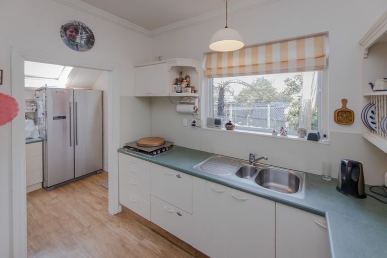 Photo of property in 105a Hinau Street, Riccarton, Christchurch, 8041