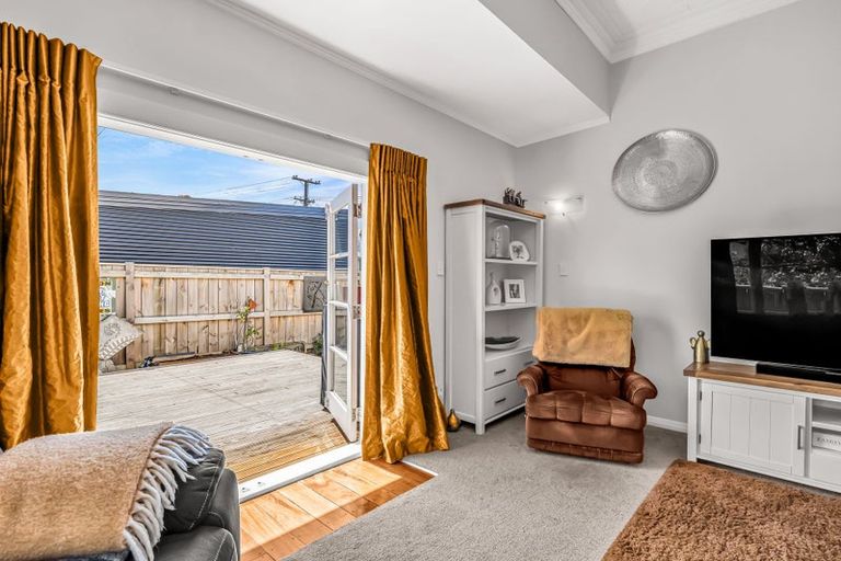 Photo of property in 2c Saint Leonard Street, Saint Johns Hill, Whanganui, 4501