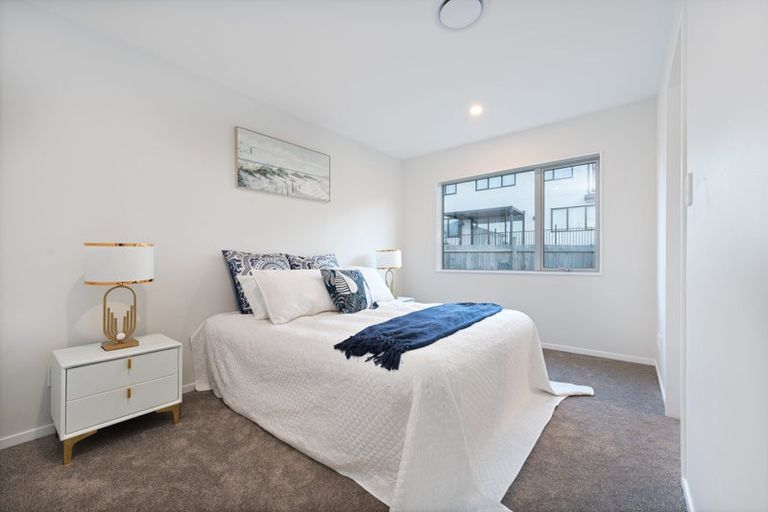 Photo of property in 10 Vino Cina Heights, Ranui, Auckland, 0612
