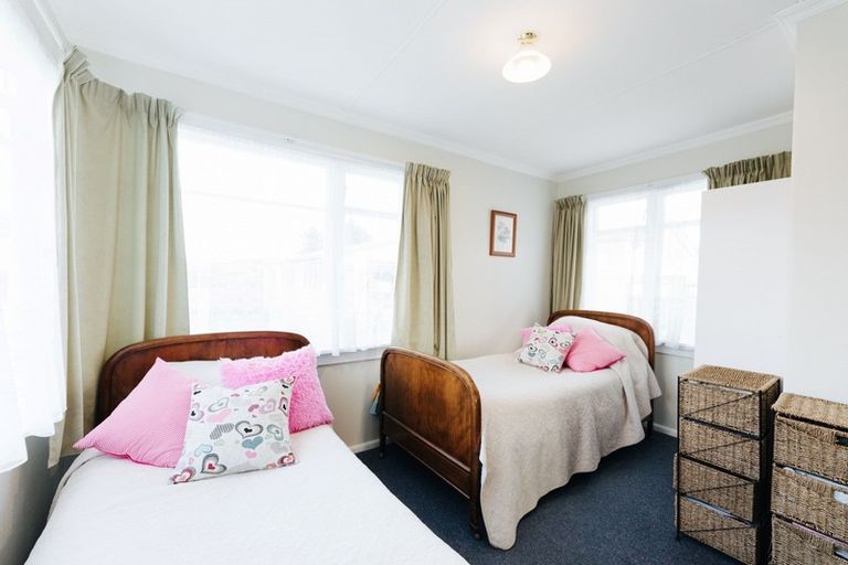 Photo of property in 17 Sandringham Street, Oamaru North, Oamaru, 9400