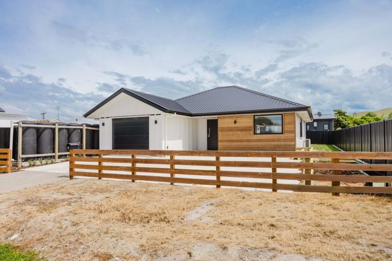 Photo of property in 3a Russell Street, Otane, 4202