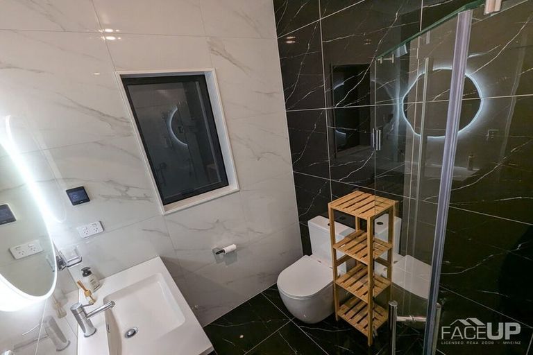 Photo of property in 21 Holcroft Street, Papakura, 2110