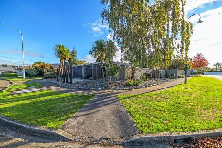 Photo of property in 1 Strachan Way, Highbury, Palmerston North, 4412