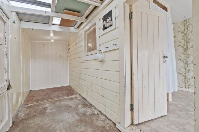 Photo of property in 54 Valley Road, Hikurangi, 0114