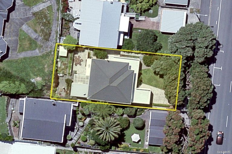 Photo of property in 40 The Parade, Island Bay, Wellington, 6023
